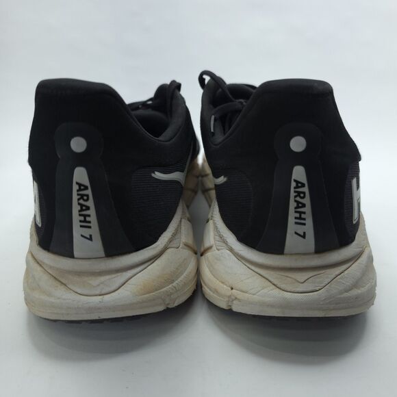 Athletic_Shoes